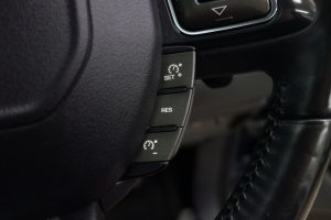 Used_2013_BLUE_LAND-ROVER_RANGE-ROVER-EVOQUE_2