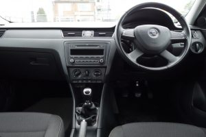 Used_2013_SILVER_SKODA_RAPID_1