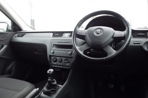 Used_2013_SILVER_SKODA_RAPID_1