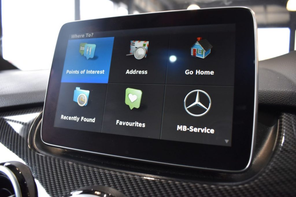 Used_2015_BLACK_MERCEDES-BENZ_B-CLASS_1