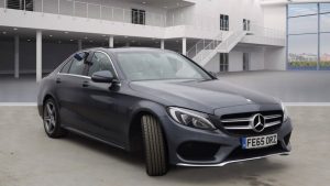 Used 2015 GREY MERCEDES-BENZ C-CLASS Saloon 2.1 C220 D AMG LINE 4d AUTO 170 BHP (reg. 2015-09-01) for sale in Hale