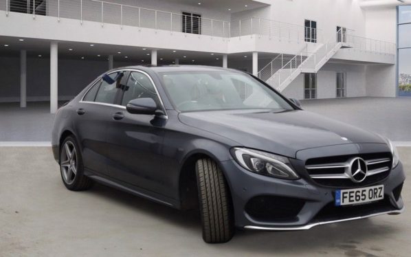Used 2015 GREY MERCEDES-BENZ C-CLASS Saloon 2.1 C220 D AMG LINE 4d AUTO 170 BHP (reg. 2015-09-01) for sale in Hale