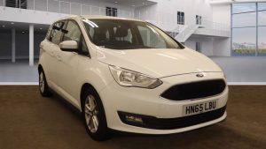 Used 2015 WHITE FORD GRAND C-MAX MPV 1.5 ZETEC TDCI 5d 118 BHP (reg. 2015-10-31) for sale in Whitefield