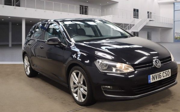 Used 2016 BLACK VOLKSWAGEN GOLF Hatchback 2.0 GT EDITION TDI BLUEMOTION TECHNOLOGY 5d 148 BHP (reg. 2016-07-11) for sale in Royton