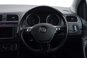 Used_2016_BLUE_VOLKSWAGEN_POLO_1