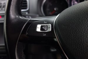 Used_2016_BLUE_VOLKSWAGEN_POLO_1