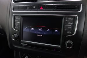 Used_2016_BLUE_VOLKSWAGEN_POLO_1