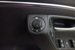 Used_2016_BLUE_VOLKSWAGEN_POLO_1