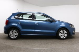 Used_2016_BLUE_VOLKSWAGEN_POLO_1