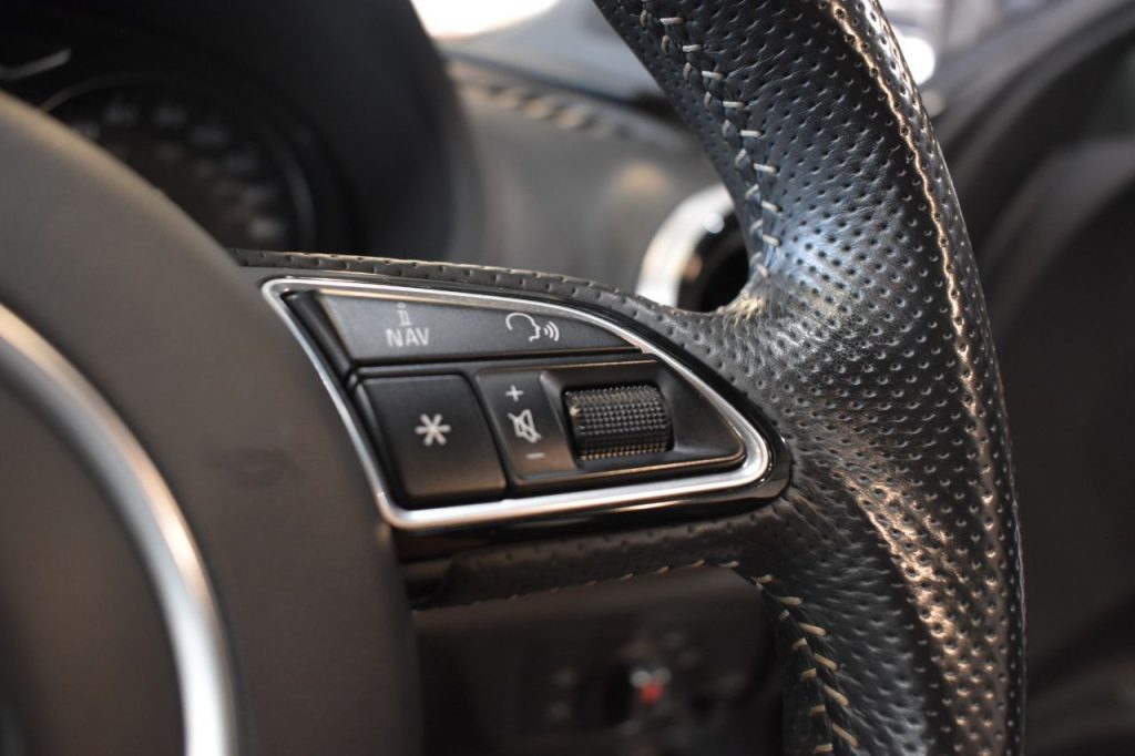 Used_2016_GREY_AUDI_A3_2