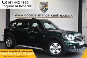 Used 2017 GREEN MINI COUNTRYMAN Hatchback 1.5 COOPER 5d AUTO 134 BHP (reg. 2017-09-16) for sale in Hale