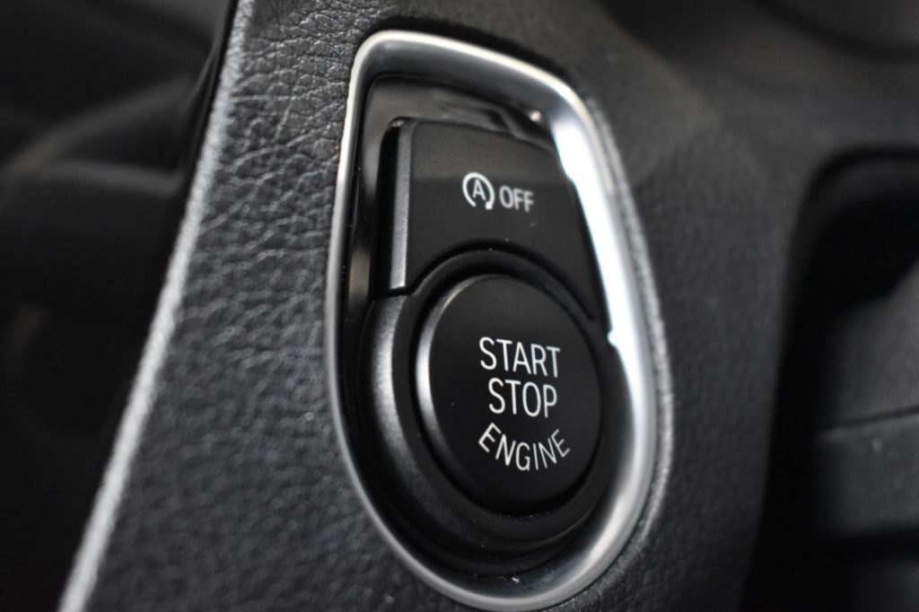 Used_2018_SILVER_BMW_1-SERIES_2