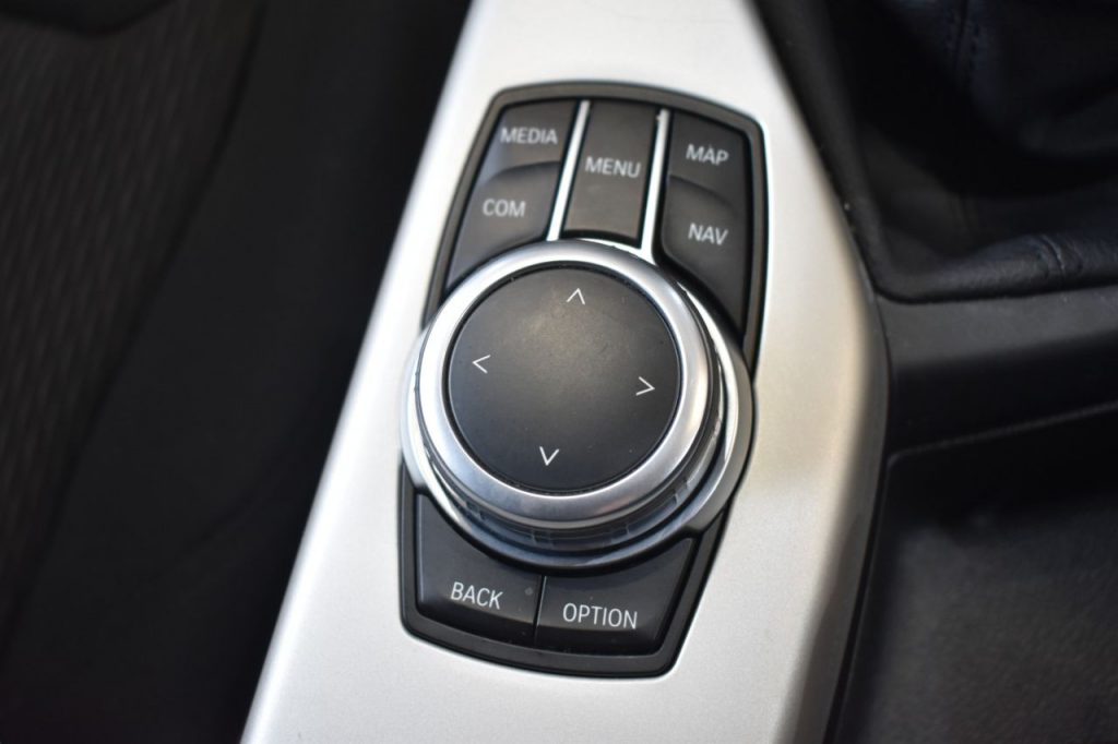 Used_2018_SILVER_BMW_1-SERIES_2