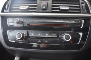 Used_2018_SILVER_BMW_1-SERIES_2