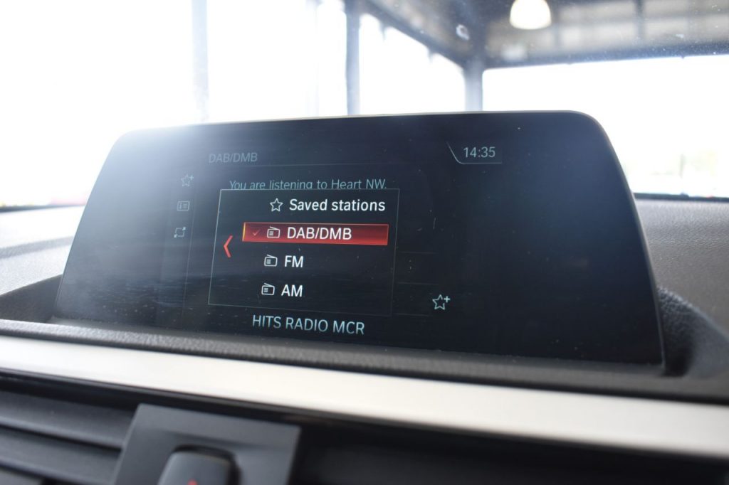Used_2018_SILVER_BMW_1-SERIES_2