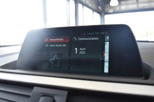 Used_2018_SILVER_BMW_1-SERIES_2