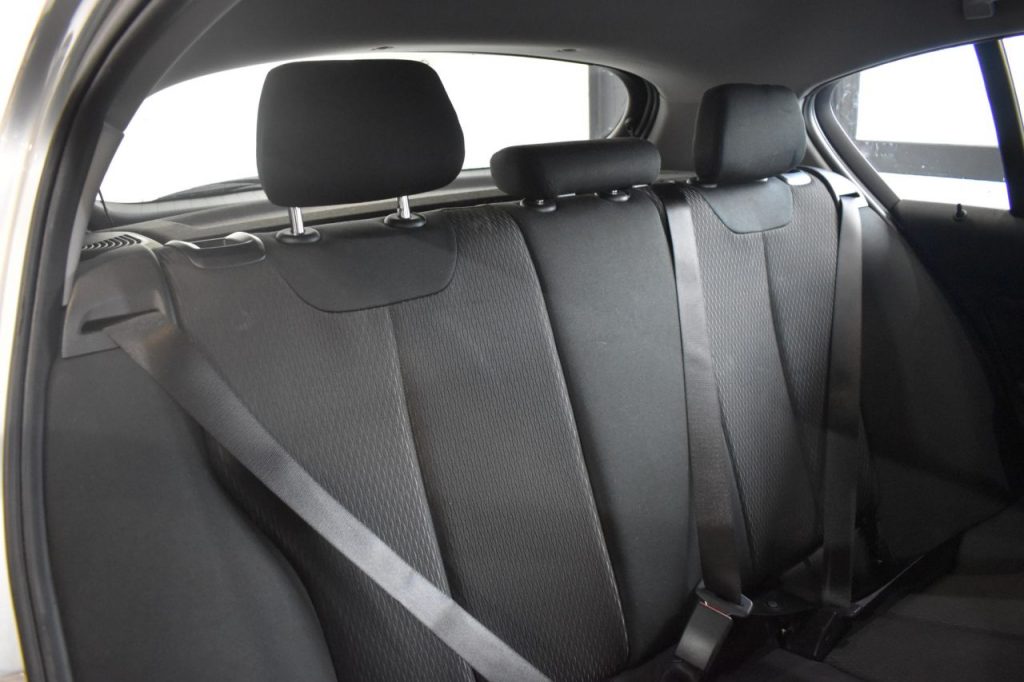 Used_2018_SILVER_BMW_1-SERIES_2