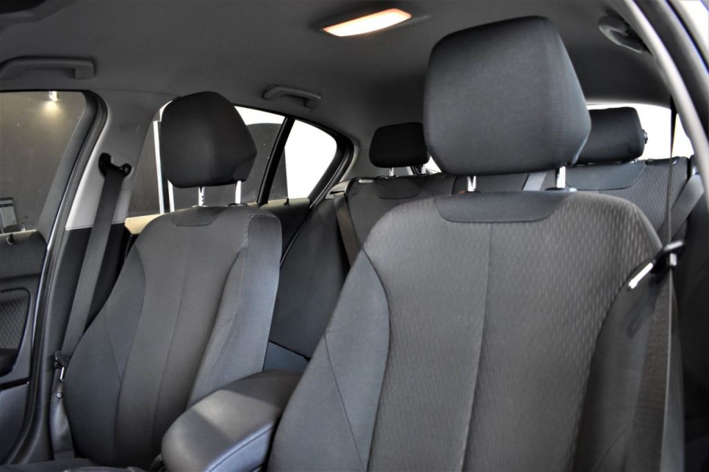 Used_2018_SILVER_BMW_1-SERIES_2