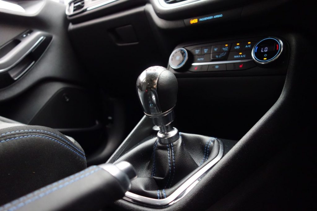 Used_2019_SILVER_FORD_FIESTA_1
