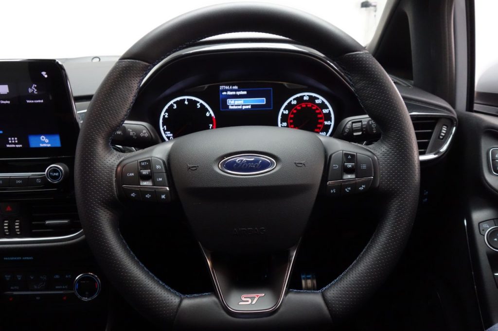 Used_2019_SILVER_FORD_FIESTA_1