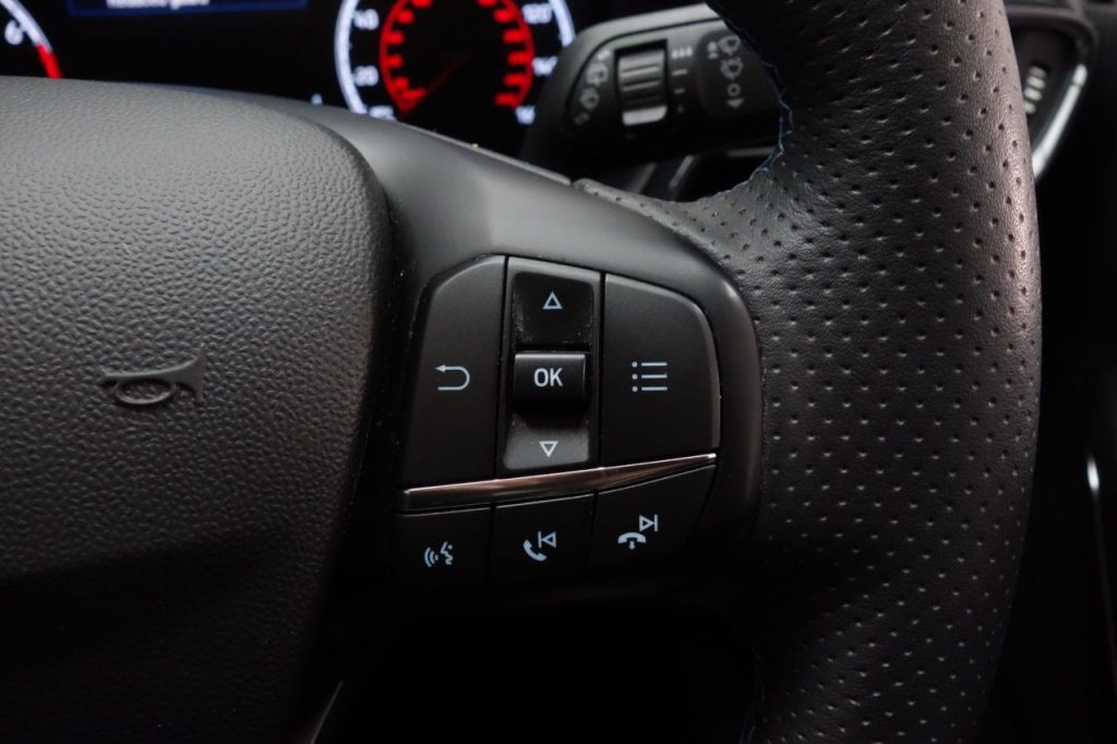 Used_2019_SILVER_FORD_FIESTA_1
