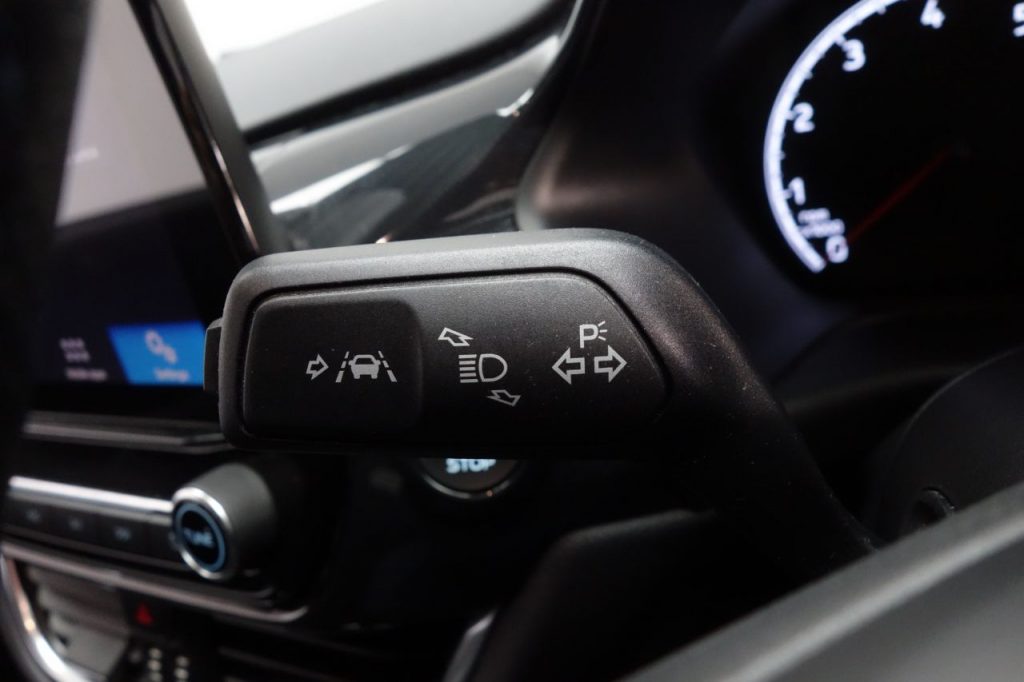 Used_2019_SILVER_FORD_FIESTA_1