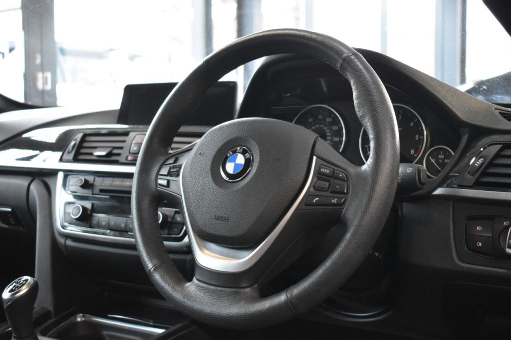 Used_2014_GREY_BMW_4-SERIES_2