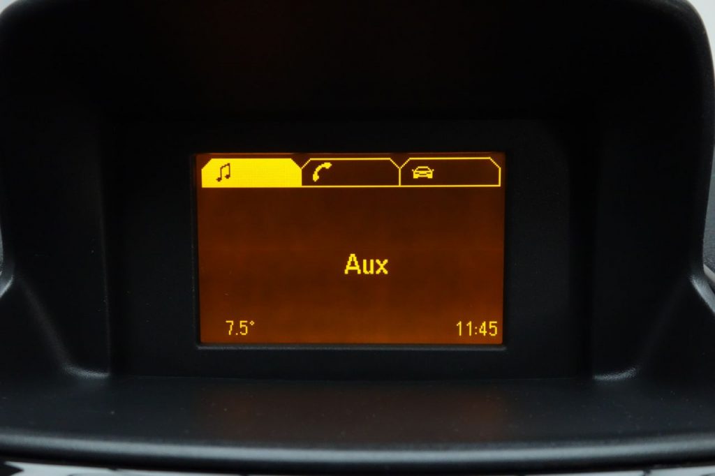 Used_2015_BLACK_VAUXHALL_CORSA_1