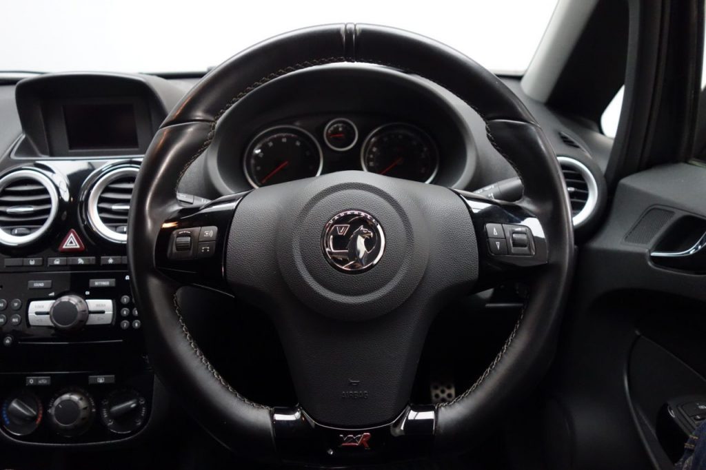 Used_2015_BLACK_VAUXHALL_CORSA_1