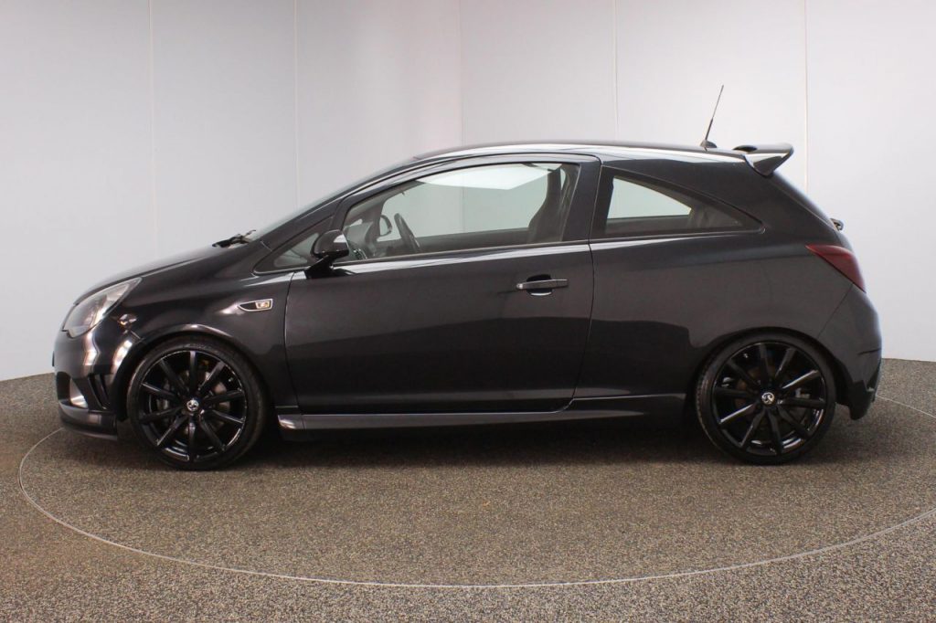 Used_2015_BLACK_VAUXHALL_CORSA_1
