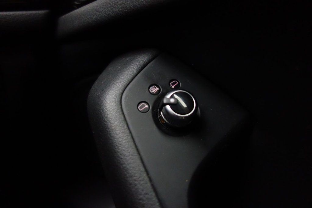 Used_2015_BLUE_AUDI_A6_2