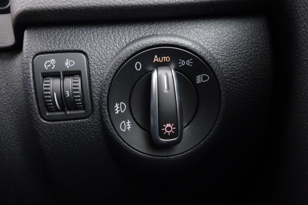 Used_2016_BLUE_VOLKSWAGEN_TIGUAN_2