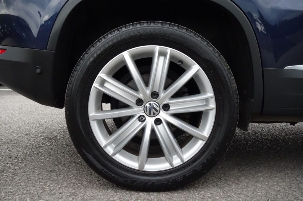 Used_2016_BLUE_VOLKSWAGEN_TIGUAN_2