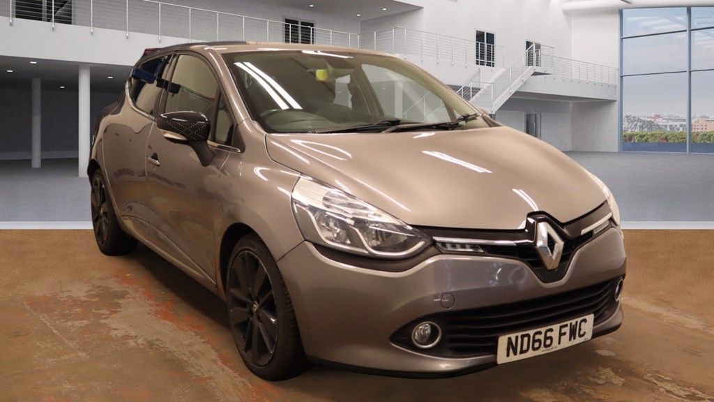 Used 2016 GREY RENAULT CLIO Hatchback 0.9 ICONIC 25 NAV TCE 5d 89 BHP (reg. 2016-09-19) for sale in Farnworth