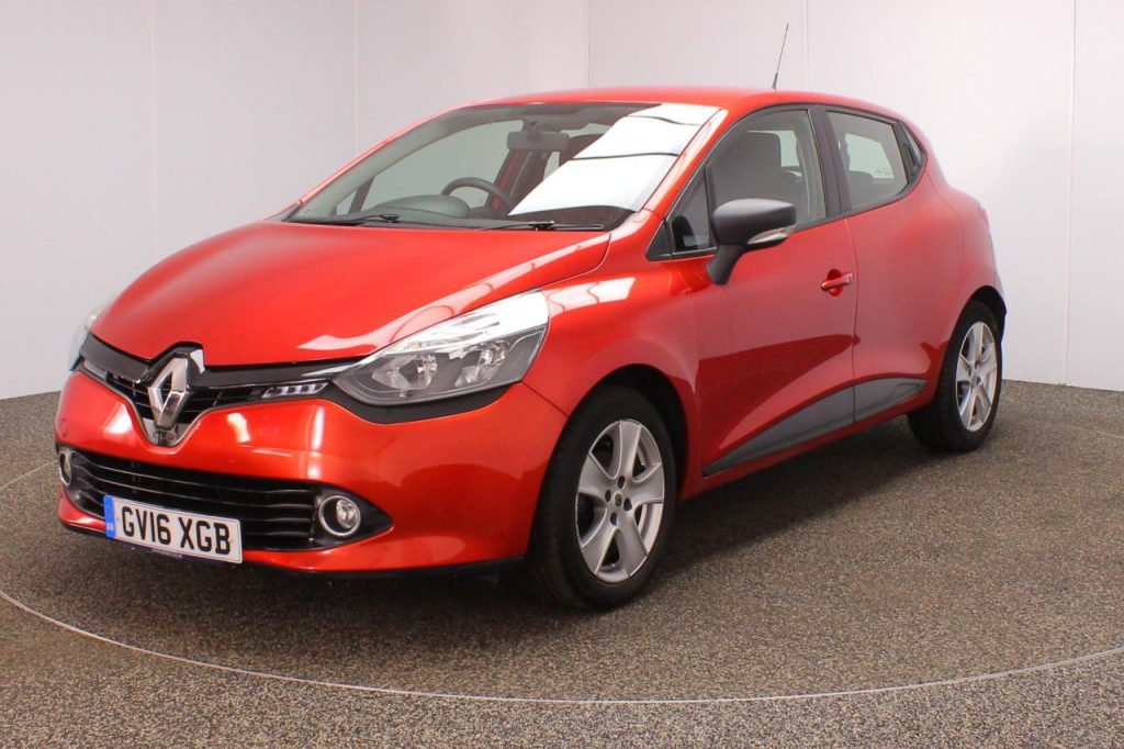 Used_2016_RED_RENAULT_CLIO_1