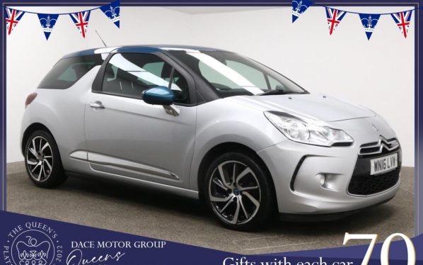 Used 2016 SILVER DS DS 3 Hatchback 1.2 PURETECH DSTYLE NAV S/S 3d 109 BHP (reg. 2016-03-31) for sale in Reddish Trade