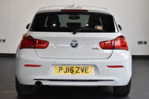 Used_2016_WHITE_BMW_1-SERIES_1