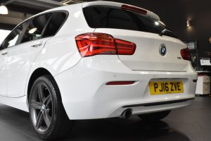 Used_2016_WHITE_BMW_1-SERIES_1
