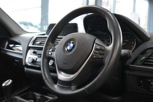 Used_2016_WHITE_BMW_1-SERIES_1