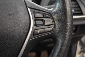 Used_2016_WHITE_BMW_1-SERIES_1