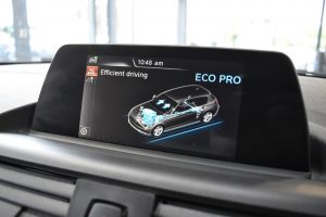 Used_2016_WHITE_BMW_1-SERIES_1