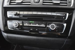 Used_2016_WHITE_BMW_1-SERIES_1