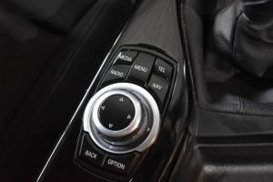 Used_2016_WHITE_BMW_1-SERIES_1