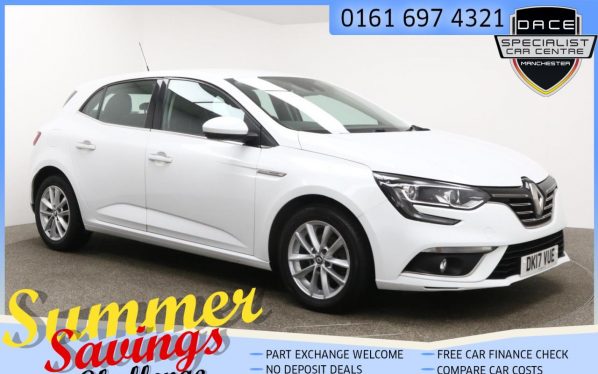 Used 2017 WHITE RENAULT MEGANE Hatchback 1.2 DYNAMIQUE NAV TCE 5d 130 BHP (reg. 2017-03-02) for sale in Farnworth