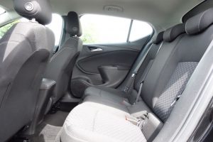 Used_2018_BLACK_VAUXHALL_ASTRA_1