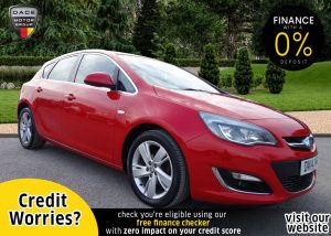 Used 2014 RED VAUXHALL ASTRA Hatchback 1.6 SRI 5d 113 BHP (reg. 2014-03-31) for sale in Stockport