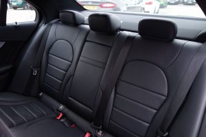 Used_2015_GREY_MERCEDES-BENZ_C-CLASS_1