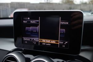 Used_2015_GREY_MERCEDES-BENZ_C-CLASS_1