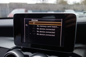 Used_2015_GREY_MERCEDES-BENZ_C-CLASS_1
