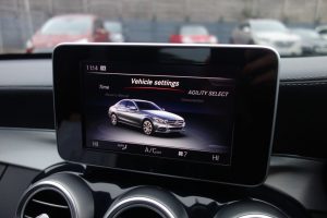Used_2015_GREY_MERCEDES-BENZ_C-CLASS_1